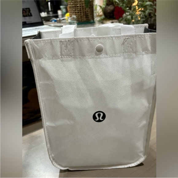 lululemon athletica White Tote Bag small - Picture 7 of 7